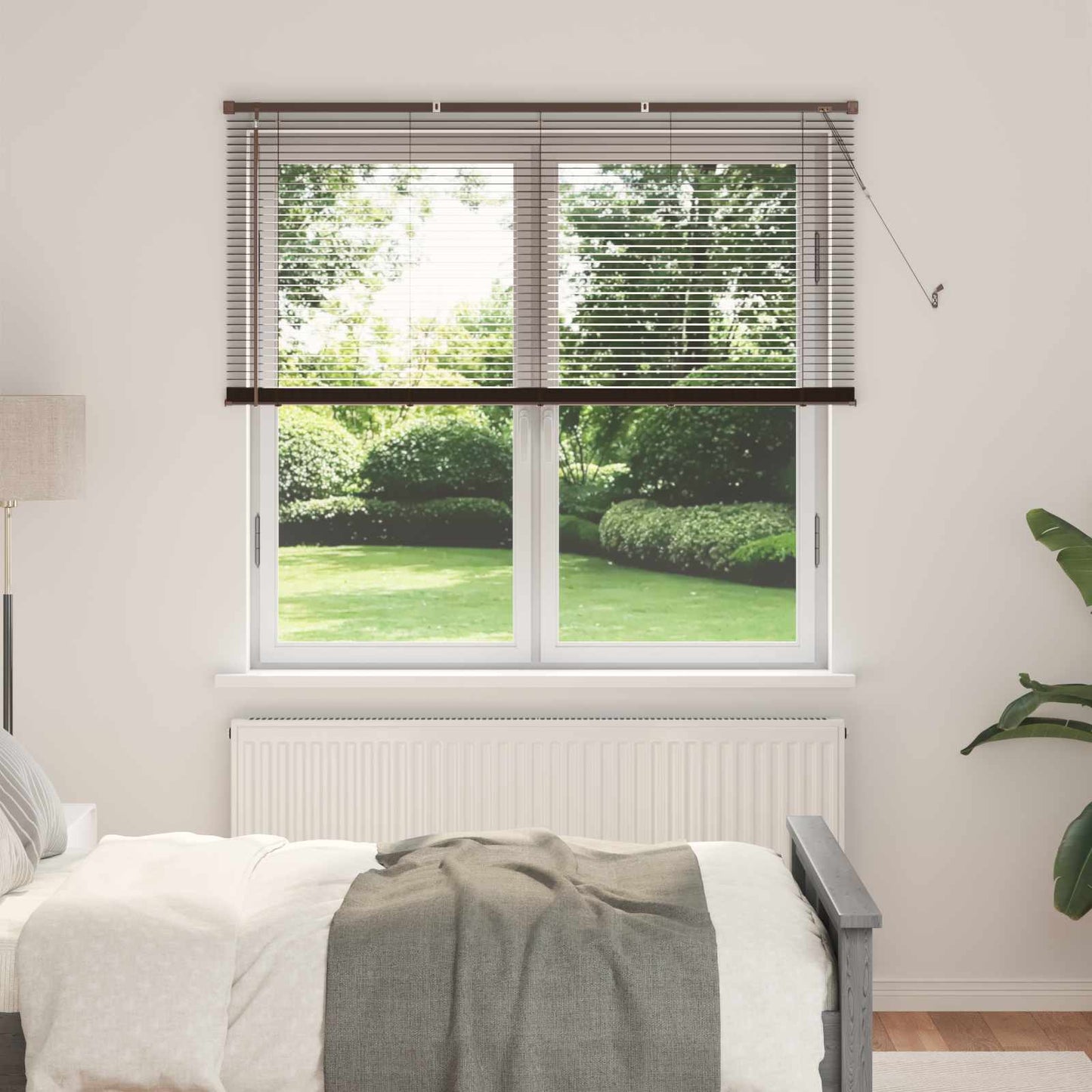 vidaXL Βενετσιάνικη Σκίαση Σκούρο Καφέ 160 x 150 cm 25 mm PVC